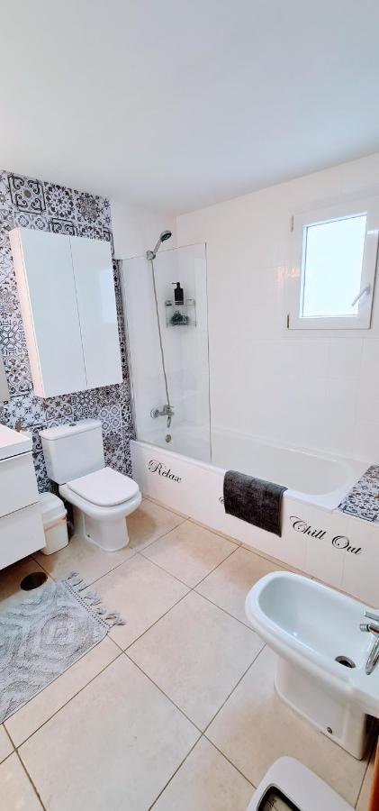 Beautiful Bedroom With Private Bathroom Privatunterkunft